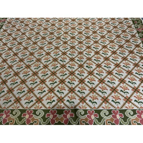 670 - LARGE CREAM &  GREEN  GROUND CARPET  460cm x 344cm