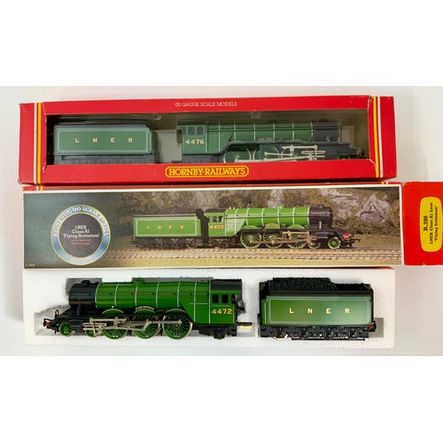 372 - BOXED HORNBY LOCOMOTIVES R398 A1 4472 FLYING SCOTSMAN & R042 LNER 4-6-2 4476 ROYAL LANCER