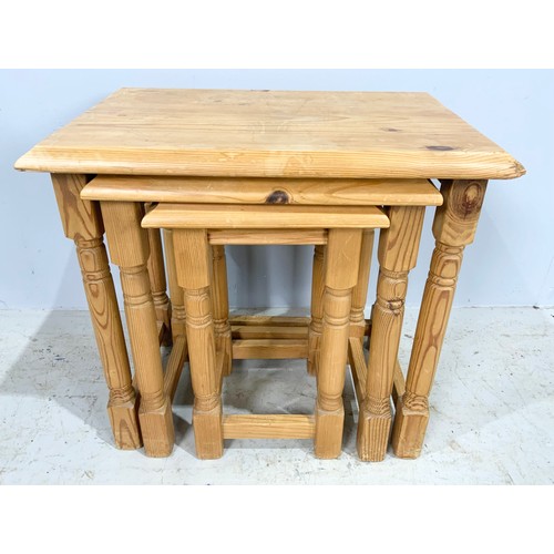 607 - NEST OF THREE PINE TABLES