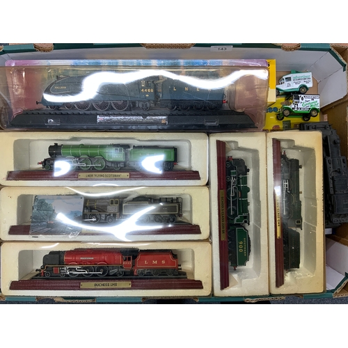 143 - TRAY OF ASSORTED LLEDO & VANGUARD MODELS PLUS 6 NON RUNNING STATIC LOCOMOTIVE MODELS