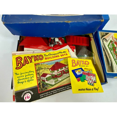 54 - BAYCO BUILDING SETS, 2, 2X, 2X & 0 CONTENTS AS SHOWN