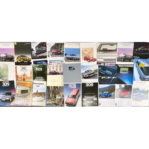 35 - A VERY LARGE COLLECTION OF MOSTLY RENAULT AND PEUGEOT CAR BROCHURES