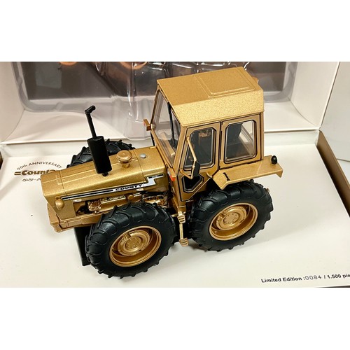 194 - UNIVERSAL HOBBIES, UH6211 COUNTY 1174 GOLD EDITION LIMITED EDITION 1500 PIECES, FORD OFFICIAL LICENS... 