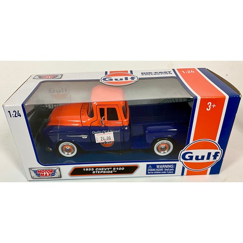 177 - MOTOR MAX, 3 BOXED MODELS, 1:24 SERIES 1937 PICK UP, 1955 CHEVY 5100 STEPSIDE GULF & 1966 CHEVY C10 ... 