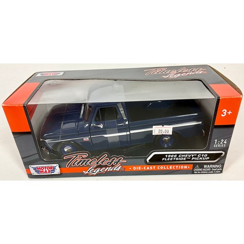 177 - MOTOR MAX, 3 BOXED MODELS, 1:24 SERIES 1937 PICK UP, 1955 CHEVY 5100 STEPSIDE GULF & 1966 CHEVY C10 ... 