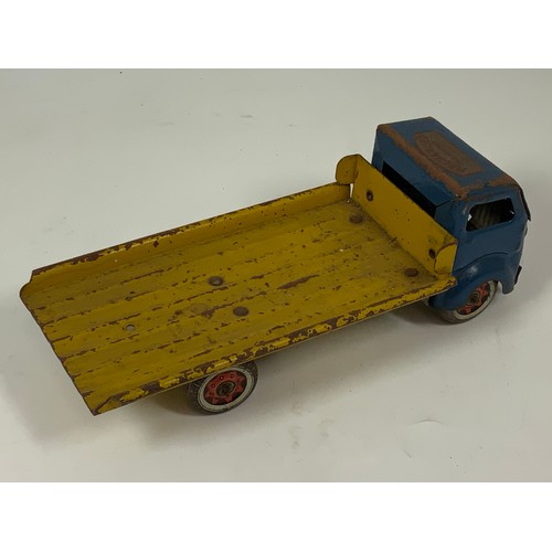 90 - MECHANISED TRANSPORT LORRY, YELLOW & BLUE, KEY WIND CLOCK WORK MECHANISM TO REAR AXLE, NEEDS SOME TC... 