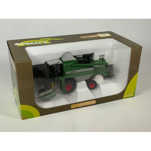 198 - UNIVERSAL HOBBIES COUNTRY COLLECTION BOXED COMBINE HARVESTER, UH2661 FENDT 5250E COMBINE