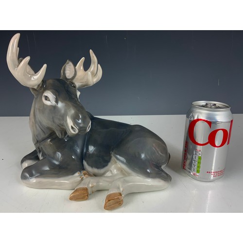 145 - LARGE ROYAL COPENHAGEN MODEL OF A MOOSE MODEL  2813 22cm TALL