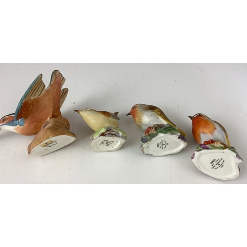 159 - LLADRO FIGURINE WITH 4 ROYAL WORCESTER BIRD MODELS INC KINGFISHER , ROBIN