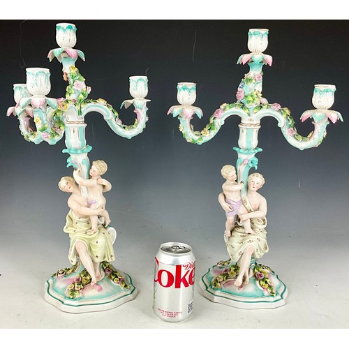 175 - A PAIR OF IMPRESSIVE SITZENDORF TYPE PORCELAIN FIGURAL CANDELABRA, 19TH CENTURY, APPROX. 46 cm tall ... 