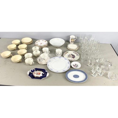 206 - MIXED CERAMICS & GLASS INC CROWN DEVON , 6 CHAMPAGNE FLUTES ETC