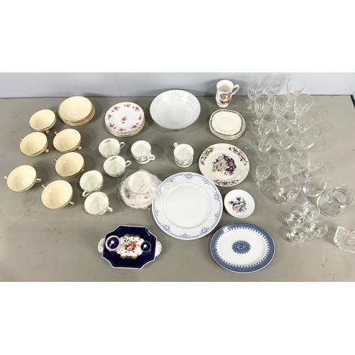 206 - MIXED CERAMICS & GLASS INC CROWN DEVON , 6 CHAMPAGNE FLUTES ETC