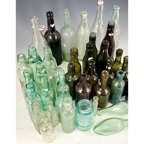 293 - LARGE BOX OF ANTIQUE BOTTLES & POTTERY