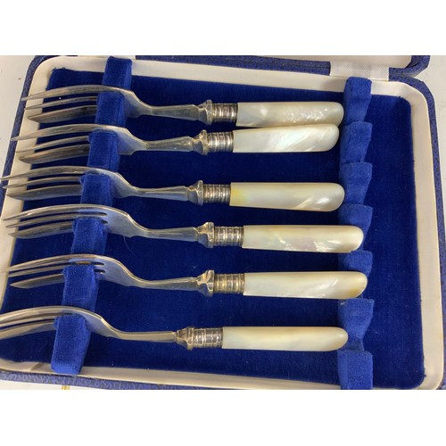 327 - CASED CUTLERY INC MOP & SILVER PLATED KNIVES & FORKS, FORKS WITH HALLMARKED HANDLES , MAPPIN& WEBB S... 