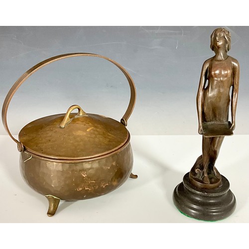 341 - A BRONZED DECO FIGURINE Approx. 20cm TALL T/W AN ARTS AND CRAFTS LIDDED POT WITH CARRY HANDLE