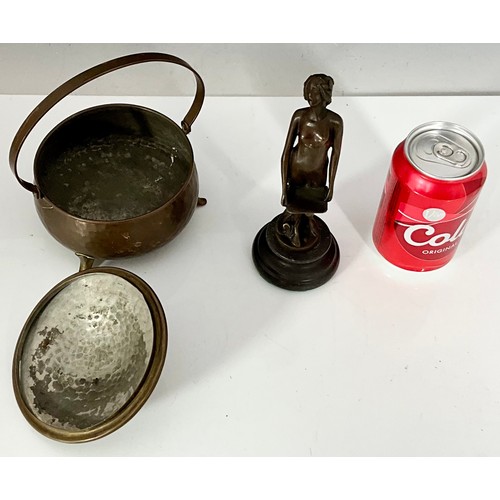 341 - A BRONZED DECO FIGURINE Approx. 20cm TALL T/W AN ARTS AND CRAFTS LIDDED POT WITH CARRY HANDLE