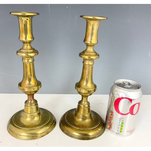 380 - CASED DRAWING SET TOGETHER WITH PAIR OF BRASS CANDLESTICKS