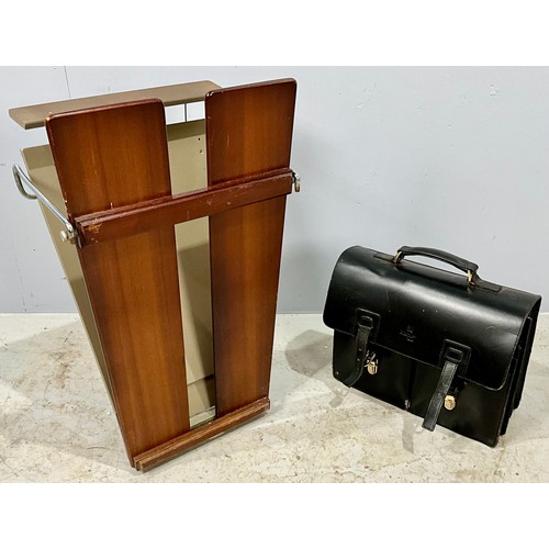 431 - CORBY OF WINDSOR TROUSER PRESS T/W A LEATHER PILOTS CASE