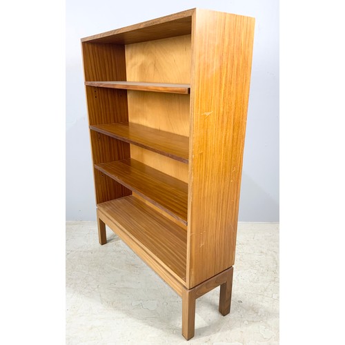 631 - MID / LATE CENTURY BOOKCASE WIDTH 92cm