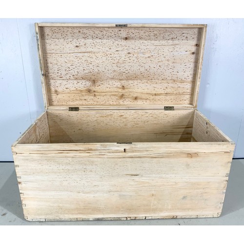 613 - CHEST / TOY BOX  WIDTH 84cm