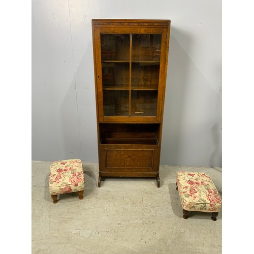 618 - OAK BOOK/ MAGAZINE CUPBOARD AND 2 FOOTSTOOLS