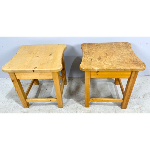 592 - 3 PINE OCCASION TABLES