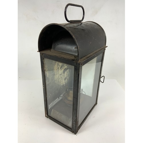 244 - HAND LAMP WITH 3 GLASS ASPECTS, POSSIBLY A SIGNAL LAMP, WITH BURNER AND TANK, PAINTED BLACK