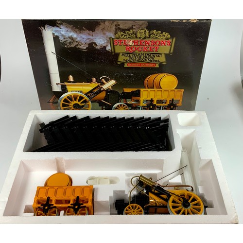 449 - HORNBY, 3.5 INCH GAUGE BOXED LIVE STEAM MODEL OF STEPHENSONS ROCKET, IN GOOD CONDITION, LITTLE IF AN... 