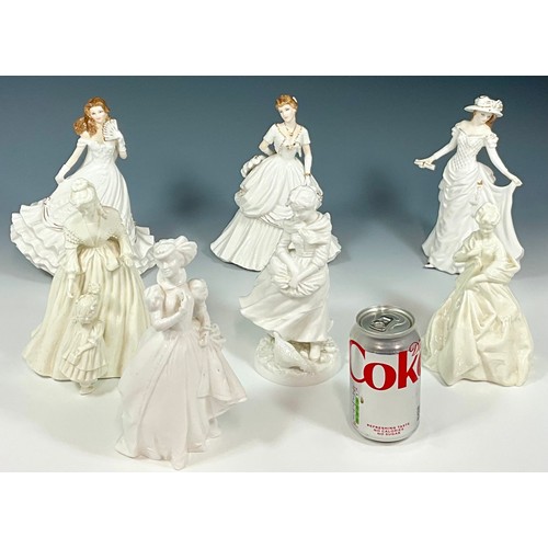 117 - THREE ROYAL WORCESTER SPECIAL OCCASION GOLDEN MOMENTS FIGURINES T/W A NUMBER OF ROYAL WORCESTER BLAN... 