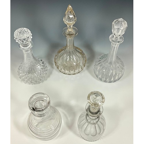 229 - FIVE DECANTERS INC. STOPPERS