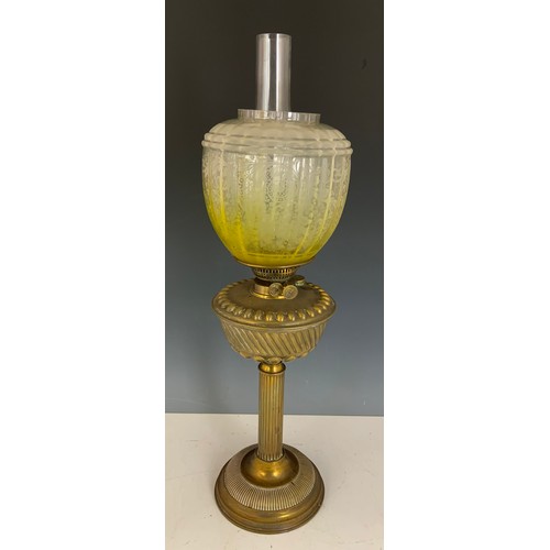 272 - OIL LAMP WITH YELLOW / GREEN GLASS RESERVOIR & SHADE WITH A OIL LAMP WITH  ETCHED GLASS SHADE