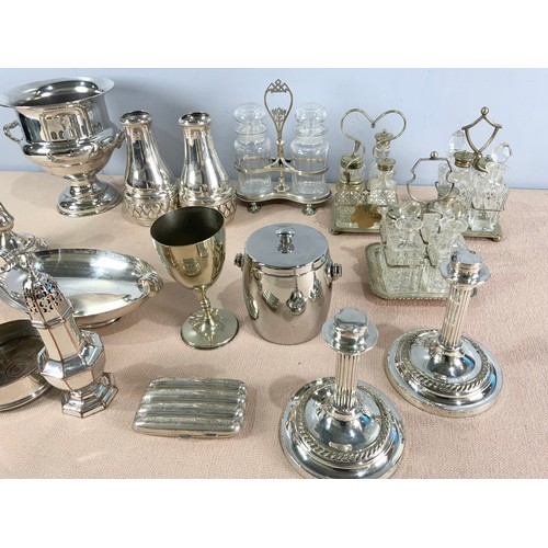 307 - LARGE QUANTITY OF PLATED WARE INCLUDING CRUETS, ETC.