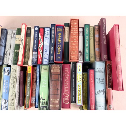 92 - LARGE QUANTITY OF FOLIO SOCIETY BOOKS 2 TRAYS