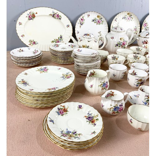 157 - LARGE QUANTITY OF ROYAL WORCESTER ROANOKE CHINA PART SERVICE 2 TRAYS