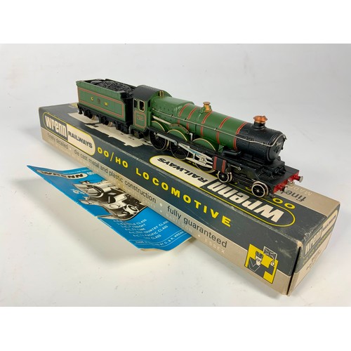 435 - WRENN RAILWAYS, BOXED W2222, CASTLE CLASS, 7002 DEVIZES CASTLE, NO PACKER NUMBER