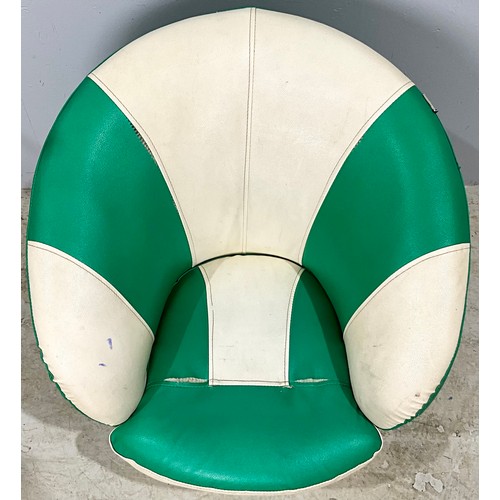 737 - A PCL COLLECTION RELAXATION CHILDS SWIVEL CHAIR IN GREEN AND WHITE