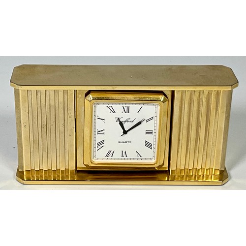 252 - SMALL GOLD COLOURED MANTEL CLOCK