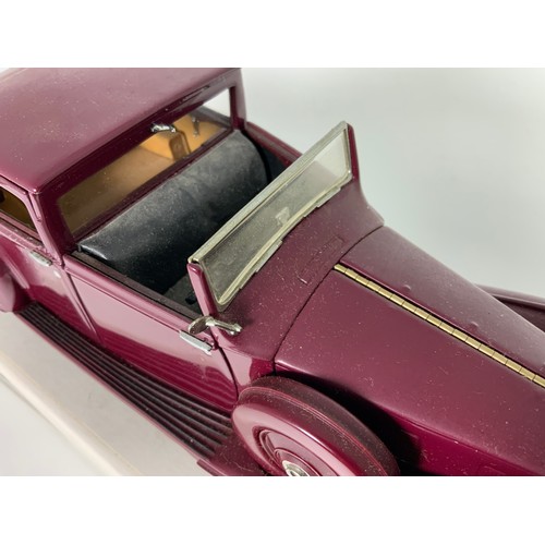 187 - DANBURY MINT, 2 BOXED LIMITED EDITION CLASSIC CAR MODELS, WITH CERTIFICATES, ROLLS ROYCE 1938 PHANTO... 