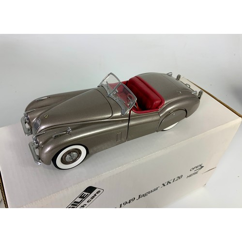 187 - DANBURY MINT, 2 BOXED LIMITED EDITION CLASSIC CAR MODELS, WITH CERTIFICATES, ROLLS ROYCE 1938 PHANTO... 