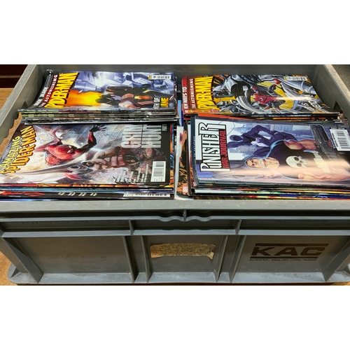 304 - MARVEL NEW AGE COMICS, A LARGE TRAY FULL, INC THE AMAZING SPIDER-MAN, WORLD WAR HULKS, AMAZING SPIDE... 