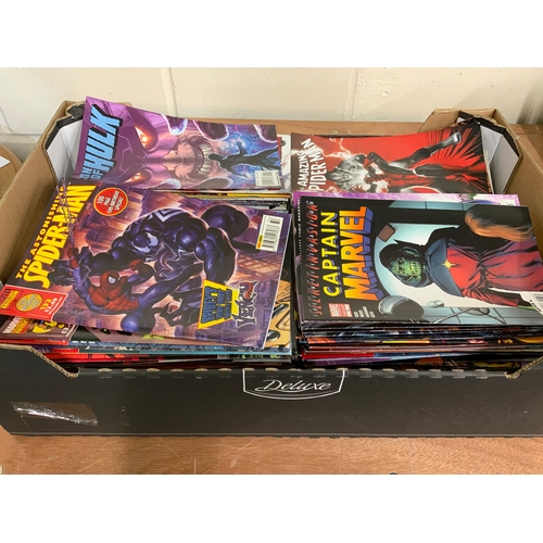 326 - LARGE TRAY FULL OF MARVEL COMICS, INC THE AMAZING SPIDER-MAN, SON OF HULK, CAPT. MARVEL ETC