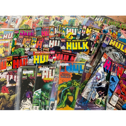 344 - MIXED LOT OF INCREDIBLE HULK COMICS, MARVEL, SOME EARLY ISSUES INC 124 C.1970, AND THEN LATER. BRONZ... 