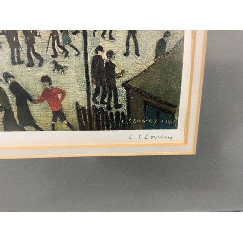 1 - LAURENCE STEPHEN LOWRY RBA RA BRITISH 1887-1976  OFFSET LITHOGRAPH ENTITLED “OUR TOWN” 472/850 (ARR ... 