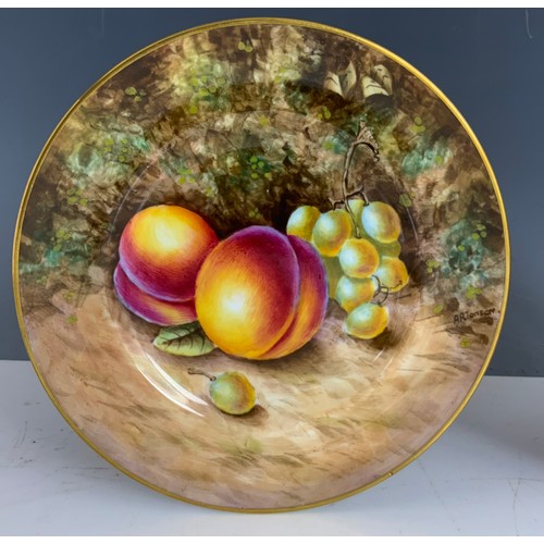 83 - 3 ROYAL WORCESTER HAND PAINTED A SIGNED VARIOUS ARTISTS FALLEN FRUIT PLATES 16cm DIAMETER