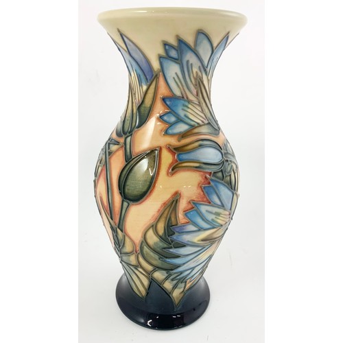 51 - MOORCROFT  POTTERY DEBBIE HANCOCK  SAMARKAND  LILY PATTERN  COLLECTOR ’ CLUB  VASE – 48/250 DATED 19... 