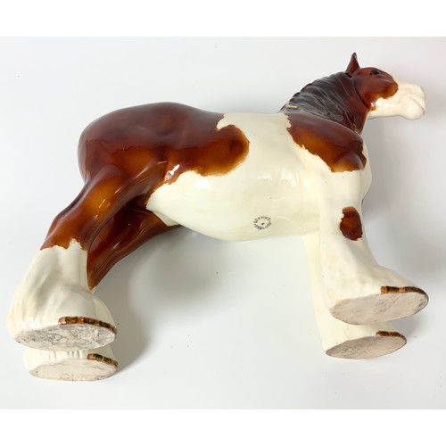 97 - RARE BESWICK SKEWBALD COLOURWAY  SHIRE MARE MODEL NO 818 22cm TALL
Please note, we believe that this... 