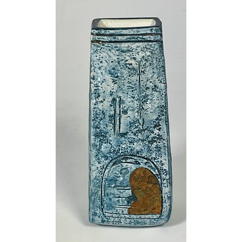 101 - SIMONE KILBURN, AN AZTEC DESIGN TROIKA BLUE GLAZE COFFIN VASE SIGNED TO BASE AND MONOGRAMMED SK, app... 