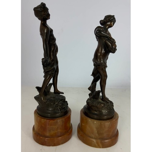 157 - PAIR OF BRONZE FIGURES ON MARBLE PLINTHS 24cm TALL