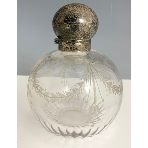 437 - CONTINENTAL SILVER  900  BEAKER WITH RELIEF DECORATION 84G WITH  A DRESSING TABLE GLOBULAR BOTTLE WI... 