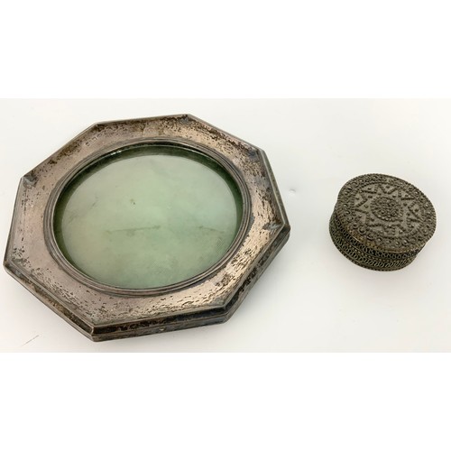 401 - OCTAGONAL SILVER PHOTO FRAME TOGETHER WITH AN INDIAN WHITE MEDAL CYLINDRICAL POT